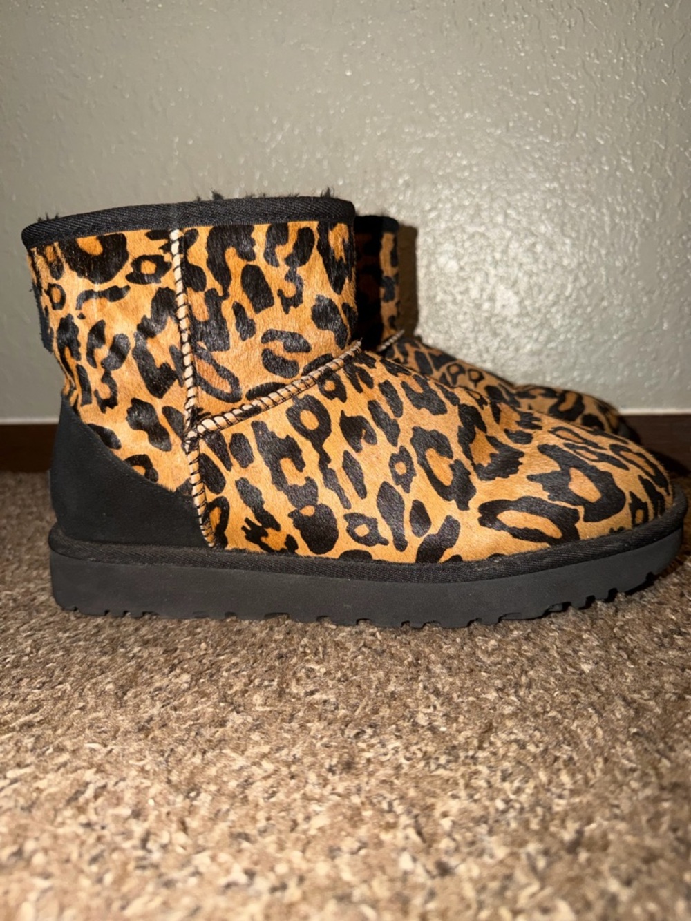 UGG Classic Mini Leopard Boot